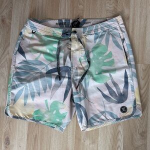 Roark Men’s Tropical Leaf Hybrid Shorts - Pastel Green, Gray & Cream